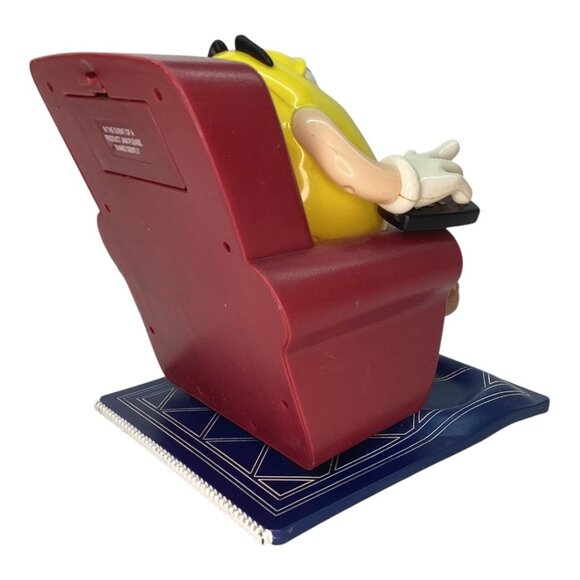 Vintage 1999 M&M's Collectible Yellow LA-Z-Boy Dispenser‎ Recliner - Picture 3 of 6